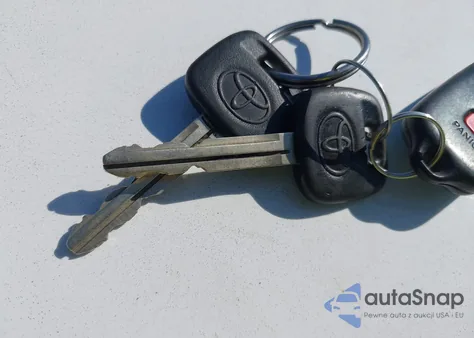 2005 Toyota Highlander V6 from USA, damaged, VIN JTEDP21AX50064646